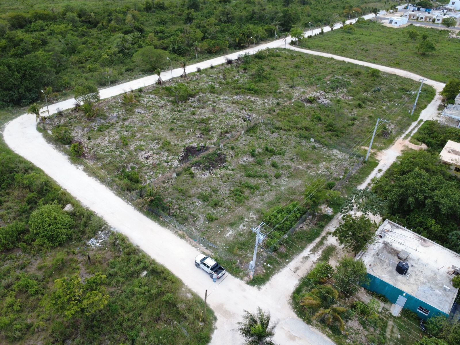 Terreno en las dos yardas Verón en Verón, cerca de la calle principal — foto 3